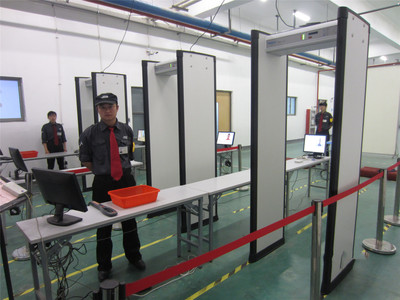 安檢領(lǐng)域的革新者 深入解析麥特Metor 6m與Rapiscan機(jī)場(chǎng)安檢門
