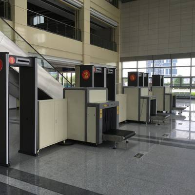 安檢設(shè)備 守護(hù)公共安全的“火眼金睛”